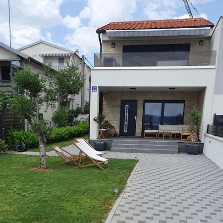 Apartmani Zlata Sveti Filip i Jakov Ngoại thất bức ảnh