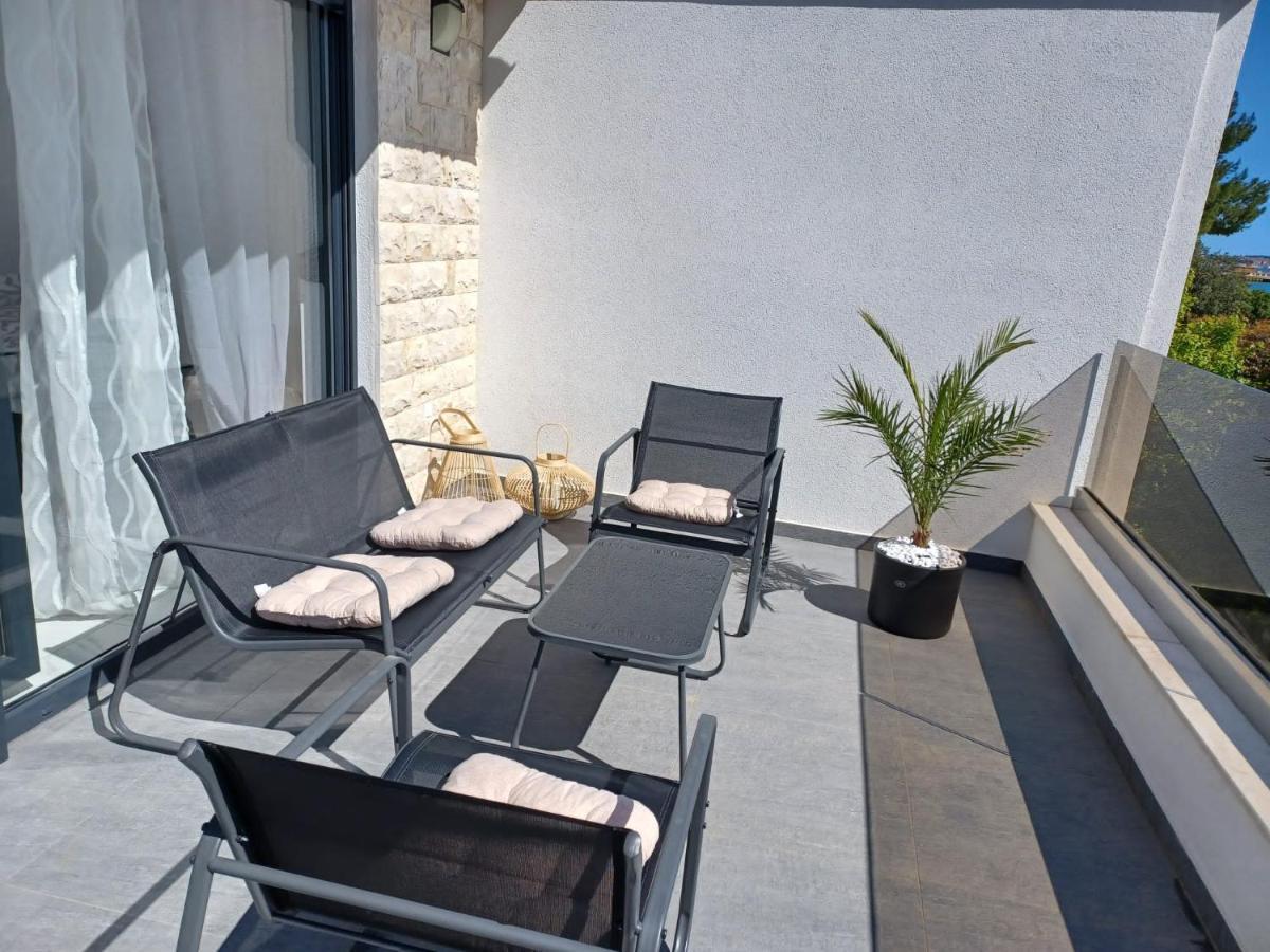 Apartmani Zlata Sveti Filip i Jakov Ngoại thất bức ảnh